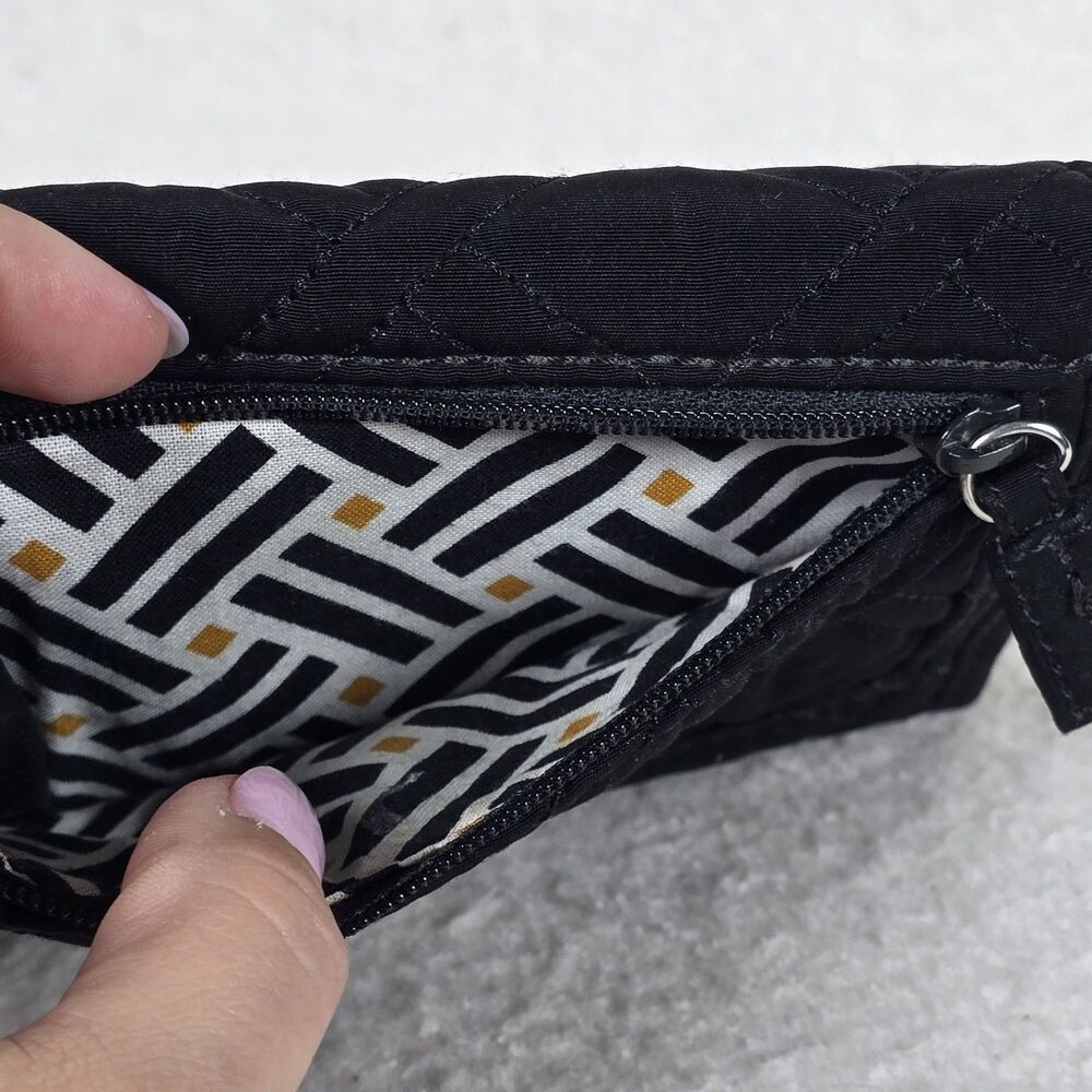 Vera Bradley Classic Black Trifold Euro Wallet RETIRED Pattern - Picture 3 of 10